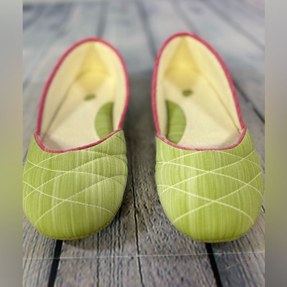 Acorn Quilted Pink Green Leather Sole Comfy Casual Preppy Ballet Slippers 9W